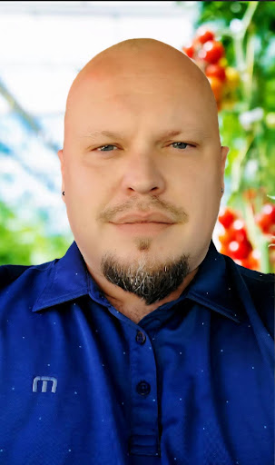 Chris R. — Founder & CEO